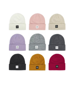 The classic knitted hat is the best partner in winter